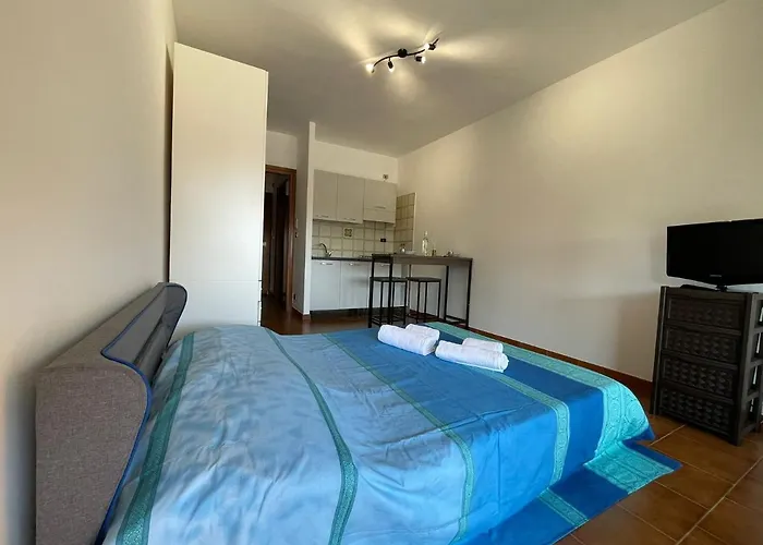 Suite Mono Orchidea - Box Auto & Terrazzo Sanremo