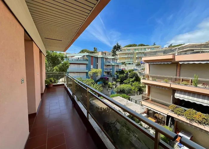 Suite Mono Orchidea - Box Auto & Terrazzo Sanremo